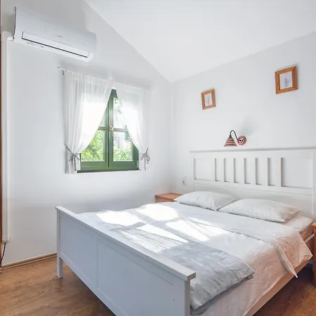 Re-tree-t Apartament